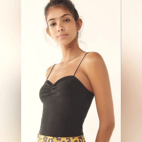 Urban Outfitters Tops - Urban Outfitters Priya Ruched Ribbed Cropped Top Size Small Sweetheart Crop Top